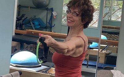 Four Minutes to Improve Posture and Shoulder Flexibility with Bands